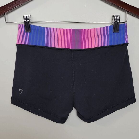 Ivivva Active Dance Spandex Compression Shorts Girls Black Pink Waistband size 1 - Picture 2 of 3